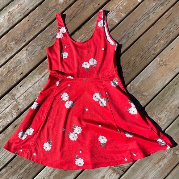 H&M red floral summer dress - Picture 1 of 1
